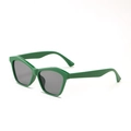 Gafas de sol geométricas de ojo de gato con montura verde vibrante y lentes grises - verde oscuro