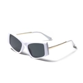 Oversized-Cat-Eye-Sonnenbrille mit weißem Rahmen und goldene Metallbügeln - Weißer Rahmen Graue Gläser