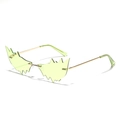 Lunettes de soleil œil de chat sans monture avec verres jaunes et branches dorées - Vert Fluorescent