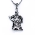Vintage Silber Guan Yu Krieger Anhänger mit Boxkette auf weißem Hintergrund - Silber