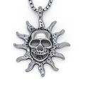 Collana con ciondolo a teschio gotico e bordo a fiamma in argento vintage da uomo - Argento