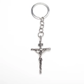 Polierter silberner Kreuz-Anhänger Schlüsselanhänger mit Kette im klassischen Design - Silber