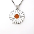 Collar con colgante de margarita blanca y cadena de caja plateada para hombres y mujeres - Plateado