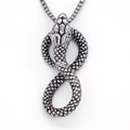 Collar con colgante de serpiente gótica plata vintage con textura de escamas en 3D - Plateado