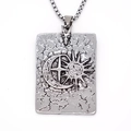 Collana con ciondolo quadrato gotico e motivi a sbalzo di luna e stelle su metallo - Argento