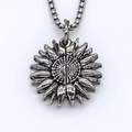 Pendentif médaillon tournesol en argent vintage avec sa chaîne à maille vénitienne - Argent