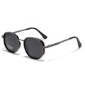 Polarisierte TR90 Sonnenbrille mit Gunmetal-Rahmen und grauen UV400 Gläsern im Retro-Stil - Mattschwarz