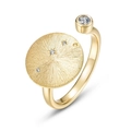 Anillo ajustable de plata S925 dorada con disco cepillado y circón de estrella - Abierto Ajustable / Aries (Circonia)