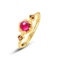 Anillo ajustable de plata S925 con corindón rojo y acabado dorado de lujo - Abierto Ajustable / Oro de 10K