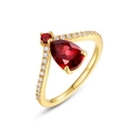 Elegante anillo de plata S925 bañado en oro con granate de pera y gemas blancas - Abierto Ajustable / Estilo en V de Pera (RG020218(US7#))