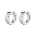 Ear cuff in acciaio inossidabile argento lucido con dettagli incisi in vista macro - Argento