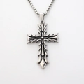 Collier avec pendentif croix gothique rétro en acier inoxydable au fini argent oxydé - Argenté