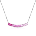 Collar minimalista de plata S925 con corindón rosa degradado sobre fondo blanco - Plata 925 / Corindón Rosa (Forma de Barra)