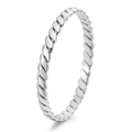 Dettaglio macro dell'anello a corda minimalista argento con finitura in metallo lucido - US 6 / Argento