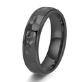 Handgefertigter Ring aus schwarzem Titanstahl mit Hammerschlag-Textur im Punk-Stil - US 6 / Schwarz