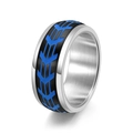 Herren-Ring aus Titanstahl mit Reifenmuster und leuchtend blauen Pfeilmotiven - US 6 / Schwarz