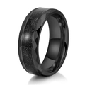 Anello in acciaio al titanio nero sfaccettato con intarsio in fibra di carbonio testurizzata - US 6 / Nero