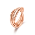 Minimalistischer, ineinander verschlungener Dreifach-Ring aus roségoldenem Titanstahl - US 5 / Roségold