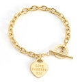 Dettaglio del bracciale dorato a catena con ciondolo a cuore e chiusura a levetta BELOVED - Oro / 18cm