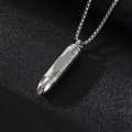Collar para hombre con colgante de bala de acero inoxidable y oración grabada - Solo Colgante (Sin Cadena) / Plateado