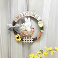Dettaglio ghirlanda pasquale con cartello benvenuto, coniglio bianco e cesto di uova - Ghirlanda di Coniglio in Vite / Confezione in busta
