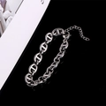 Dettaglio del bracciale a catena d'ancora argento con maglie a muso di maiale e chiusura - Chiusura a Moschettone-21CM+5 (10 Largo)