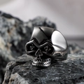 Punk style silver stainless steel skull ring featuring spade and clover playing card symbols - Silver i (Poker Suit Skull Style)