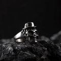 Vintage silver punk skull ring with top hat, polished stainless steel gothic jewelry - Silver T (Top Hat Skull Style)
