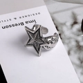 Vintage ster ring van titanium staal met industriële textuur en open ontwerp - US Maat 7