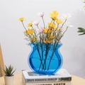 Vaso in acrilico blu traslucido con margherite finte per decorazioni moderne - Standard / Blu Scuro Trasparente