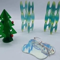 Elegante vassoio in acrilico iridato con occhiali in metallo per decorazioni tavola - Iridescente