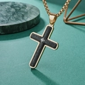 Collana a croce dorata con inserto in fibra di carbonio nero ed emblema a stella argento - Ciondolo Con Catena (AS-DZ-214) / Oro