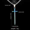 Collana con ciondolo a spada arcobaleno in acciaio inossidabile e catena da 70cm - Stile Spada Lunga a Croce (Spada di Colore 3)