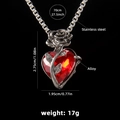 Collar gótico de acero inoxidable con cristal de corazón rojo y colgante de rosa - Corazón Envuelto en Rosa (Corazón No. 21) / Cadena de Acero 70cm