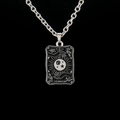 Collier tarot vintage en argent avec pendentif carré gravé Le Bateleur pour hommes punk - Tarot du Magicien