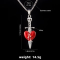Collana gotica in acciaio inossidabile con spada attraverso cuore rosso e teschio - Daga Teschio Cuore Rosso / Catena in Acciaio 70cm