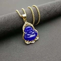Gros plan du pendentif bouddha bleu plaqué or avec zircons sur une chaîne box - Pendentif uniquement / Bouddha Bleu Doré