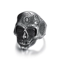Vintage Edelstahl Totenkopf Ring für Herren mit detaillierten floralen Mandala-Gravuren - US 7 / Antik Silber