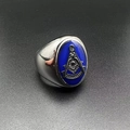 Anello massonico in acciaio argento con smalto blu ovale e simbolo squadra e compasso - US 7 / Color Acciaio