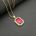 Detalle del colgante rectangular de gema roja con diamantes pequeños y cadena de oro - Strass Rojo Tono Dorado (Colgante Solo (Sin Cadena))