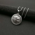 Collana hip-hop con ciondolo a testa di lupo d'argento con strass su medaglione tondo - Solo ciondolo d'argento