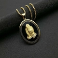 Collana con ciondolo mani in preghiera placcata oro con acrilico nero e cristalli - Solo ciondolo dorato