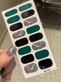 Detalle macro de pegatinas de uñas impermeables con patrón de cebra negro y verde brillante - Estampado de Cebra (LT-018) / Hojas Individuales
