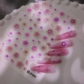Adesivi per unghie fiori di ciliegio JY-045 con dettagli dorati su unghie lunghe rosa - Stile Fior di Ciliegio (JY-045)