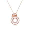 Detalle del collar con lazo de oro rosa, colgante de cerámica e incrustaciones de diamante - Oro Rosa Cerámica Blanca