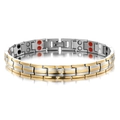 Dettaglio del bracciale magnetico bicolore con marchio acciaio inossidabile e riflessi - Oro Acciaio