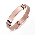Dettaglio del bracciale a maglia oro rosa con piastra lucida e anelli di gomma - Piastra ID Oro Rosa + Cinturino in Maglia Oro Rosa