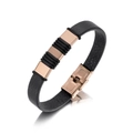 Detalle de pulsera de cuero negro con placas de acero oro rosa y cierre plegable seguro - Oro Rosa