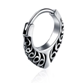 Vintage titanium stalen huggie oorbellen met zwart uitgehold golfpatroon textuur - Zilver