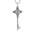 Pendentif clé en acier inoxydable poli avec découpe de croix sur fond blanc brillant - Pendentif uniquement (Sans chaîne)